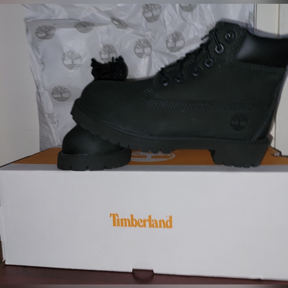 Timberland Boots - Picture 3 of 6